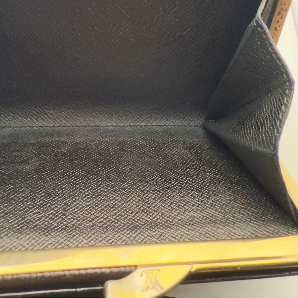 Louis Vuitton Black Epi Leather French Purse Wallet Gold | Women’s | Used |